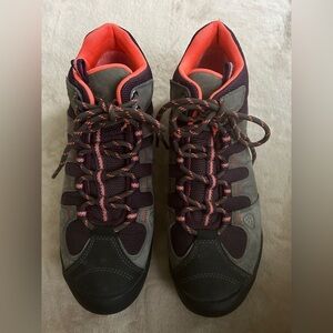 Clarks Women’s Outlay Hiking Shoes